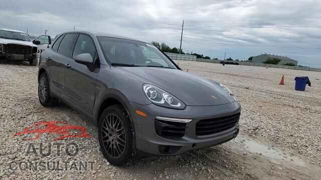 PORSCHE CAYENNE 2016 - WP1AE2A25GLA63443
