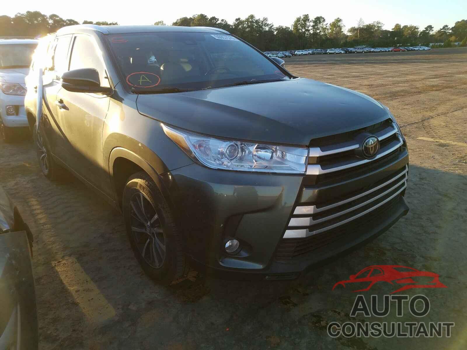 TOYOTA HIGHLANDER 2018 - 5TDKZRFH6JS267528