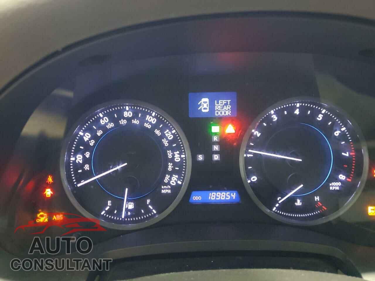 LEXUS IS 2011 - JTHCF5C20B5047877