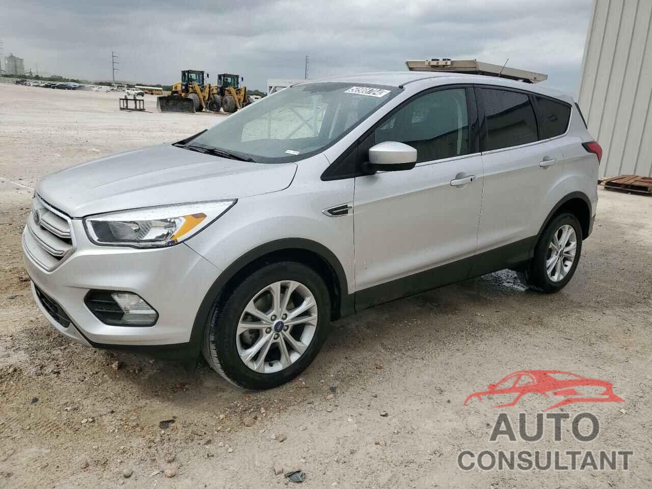 FORD ESCAPE 2019 - 1FMCU0GD5KUA62141