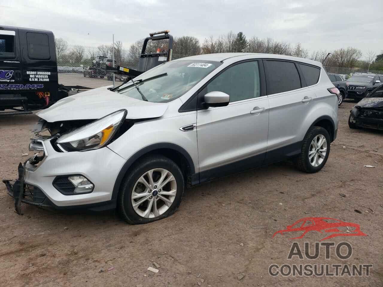 FORD ESCAPE 2017 - 1FMCU9G95HUB67187