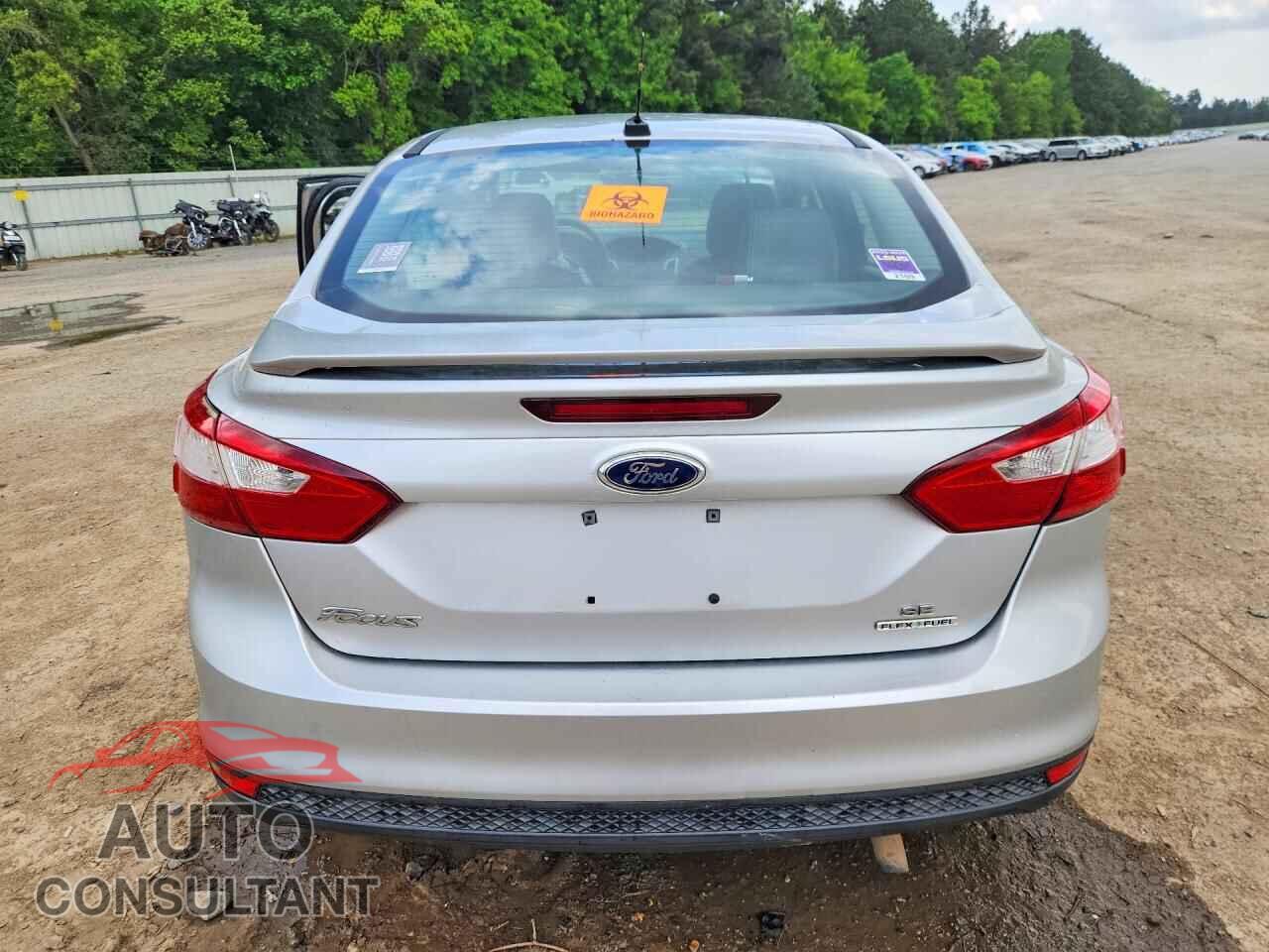 FORD FOCUS 2014 - 1FADP3F21EL337330