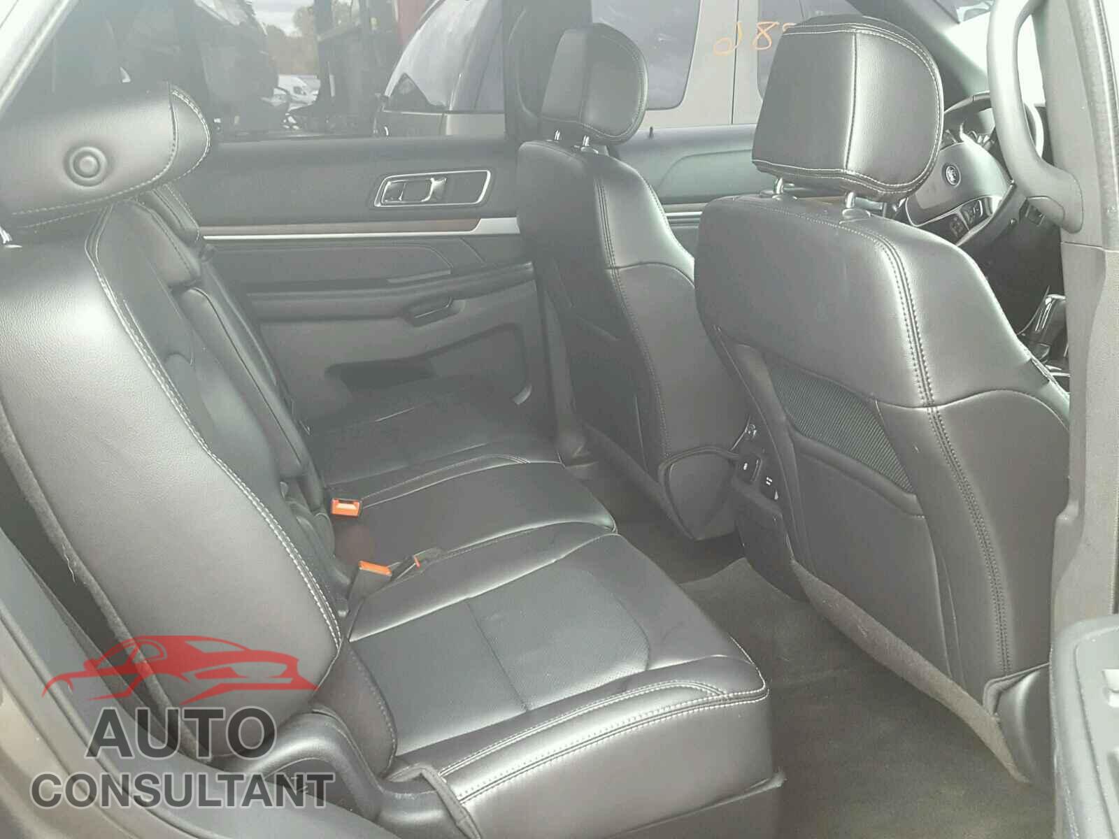 FORD EXPLORER L 2017 - 1FM5K8F80HGC69920