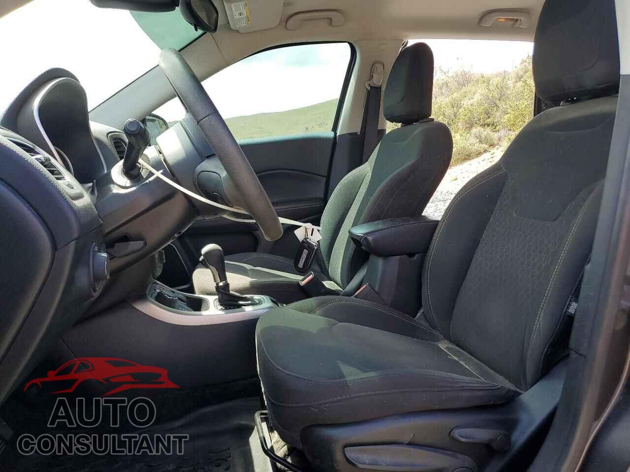 JEEP COMPASS 2020 - 3C4NJDAB8LT119772