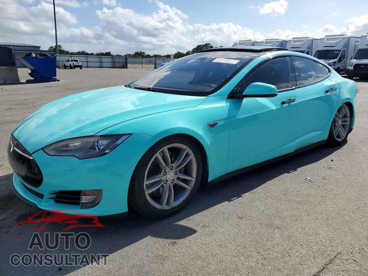 TESLA MODEL S 2013 - 5YJSA1CN7DFP05727