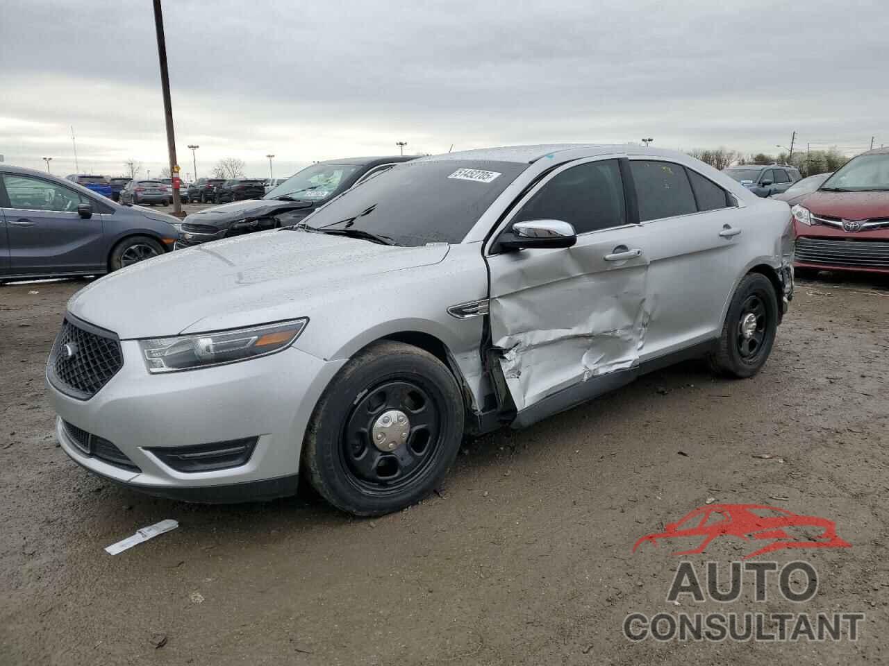 FORD TAURUS 2017 - 1FAHP2F84HG104510