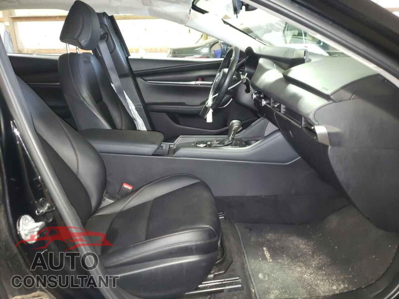 MAZDA 3 2021 - JM1BPABL6M1323938