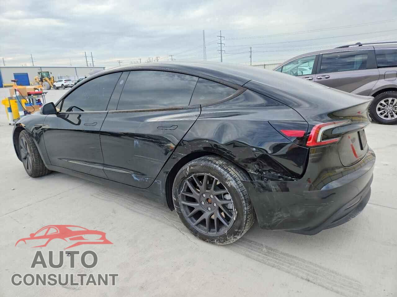 TESLA MODEL 3 2024 - 5YJ3E1EB0RF769594
