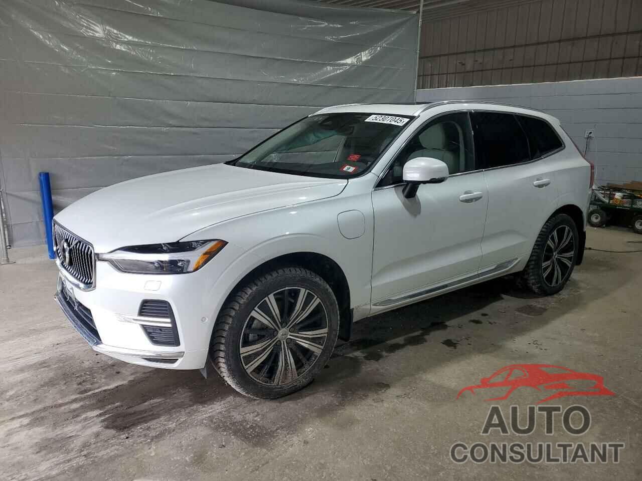 VOLVO XC60 PLUS 2023 - YV4H60DN9P1358660