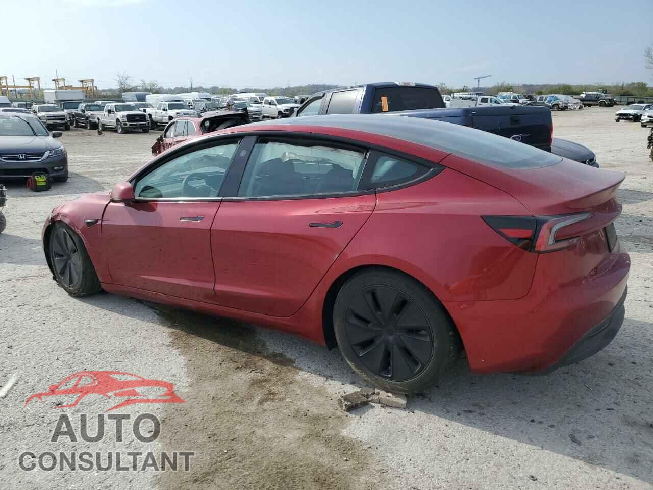 TESLA MODEL 3 2024 - 5YJ3E1EA4RF784705