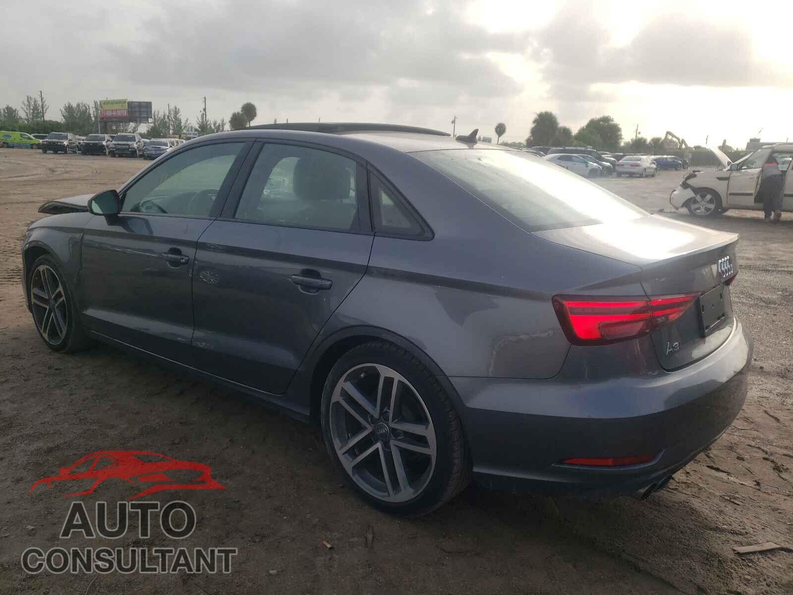 AUDI A3 2019 - WAUAUGFF6KA112521