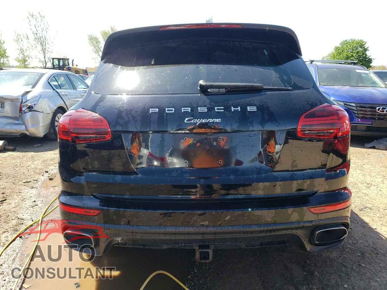 PORSCHE CAYENNE 2017 - WP1AA2A28HKA80417
