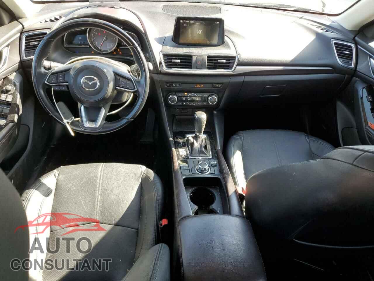 MAZDA 3 2017 - 3MZBN1W38HM138246