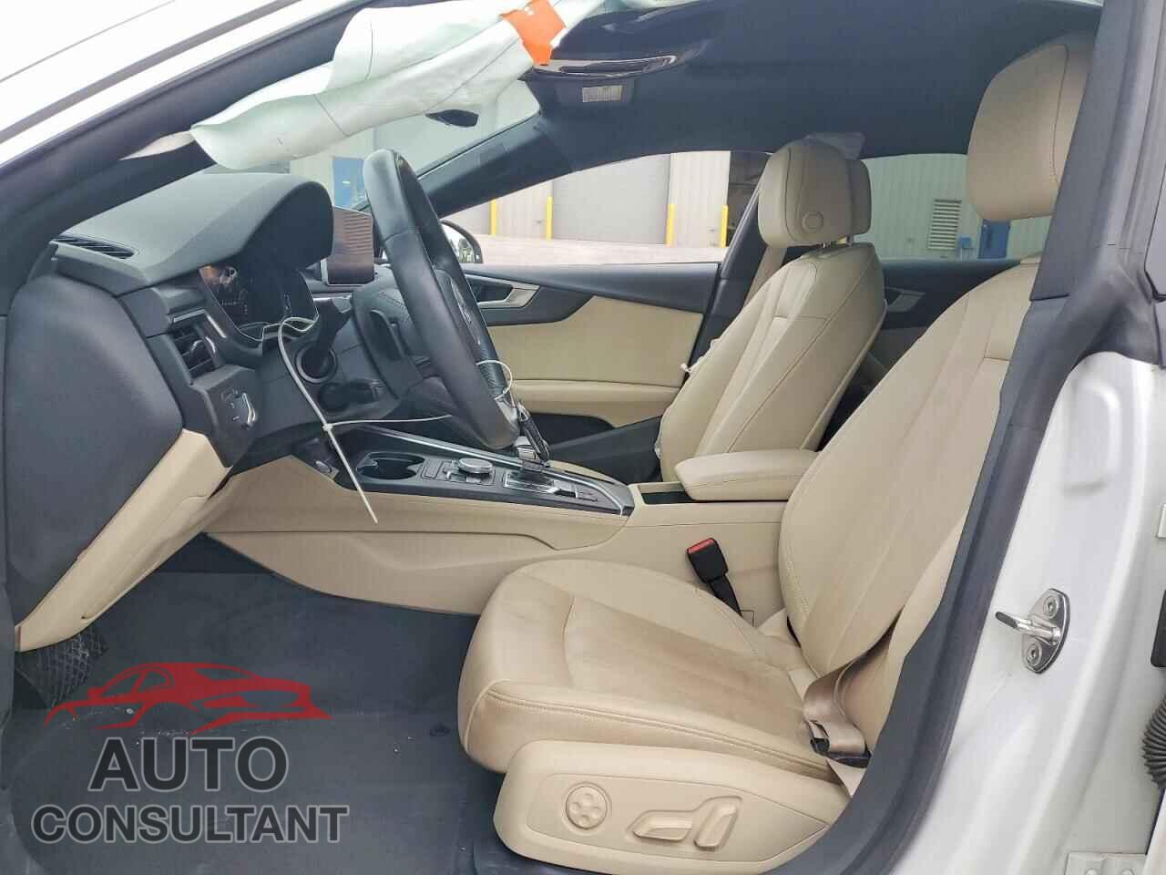 AUDI A5 2018 - WAUBNCF56JA129660