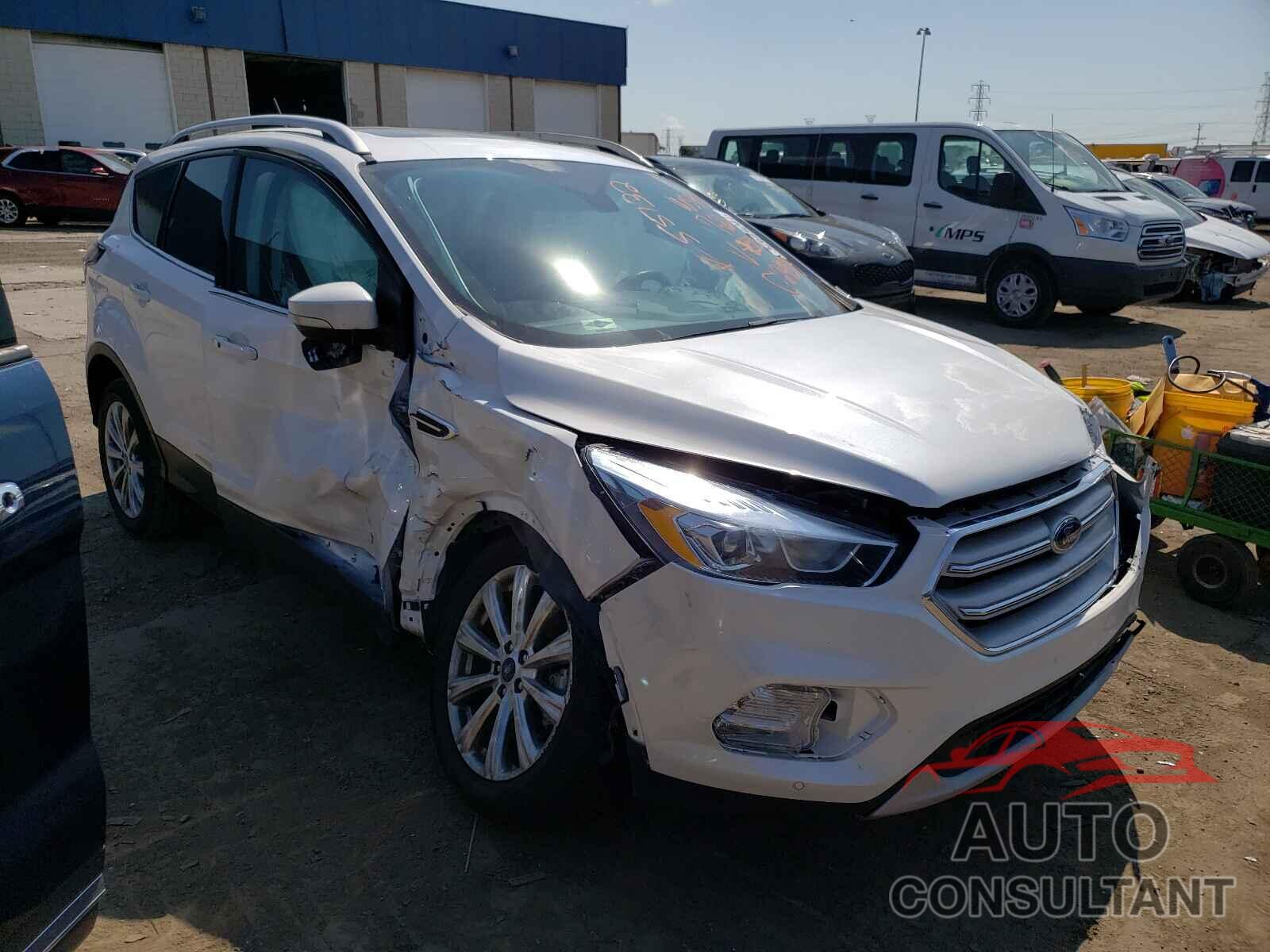 FORD ESCAPE 2018 - 1FMCU0J99JUA55132