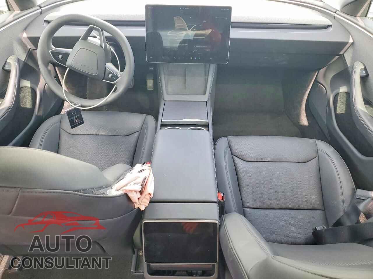 TESLA MODEL 3 2024 - 5YJ3E1EA5RF749672