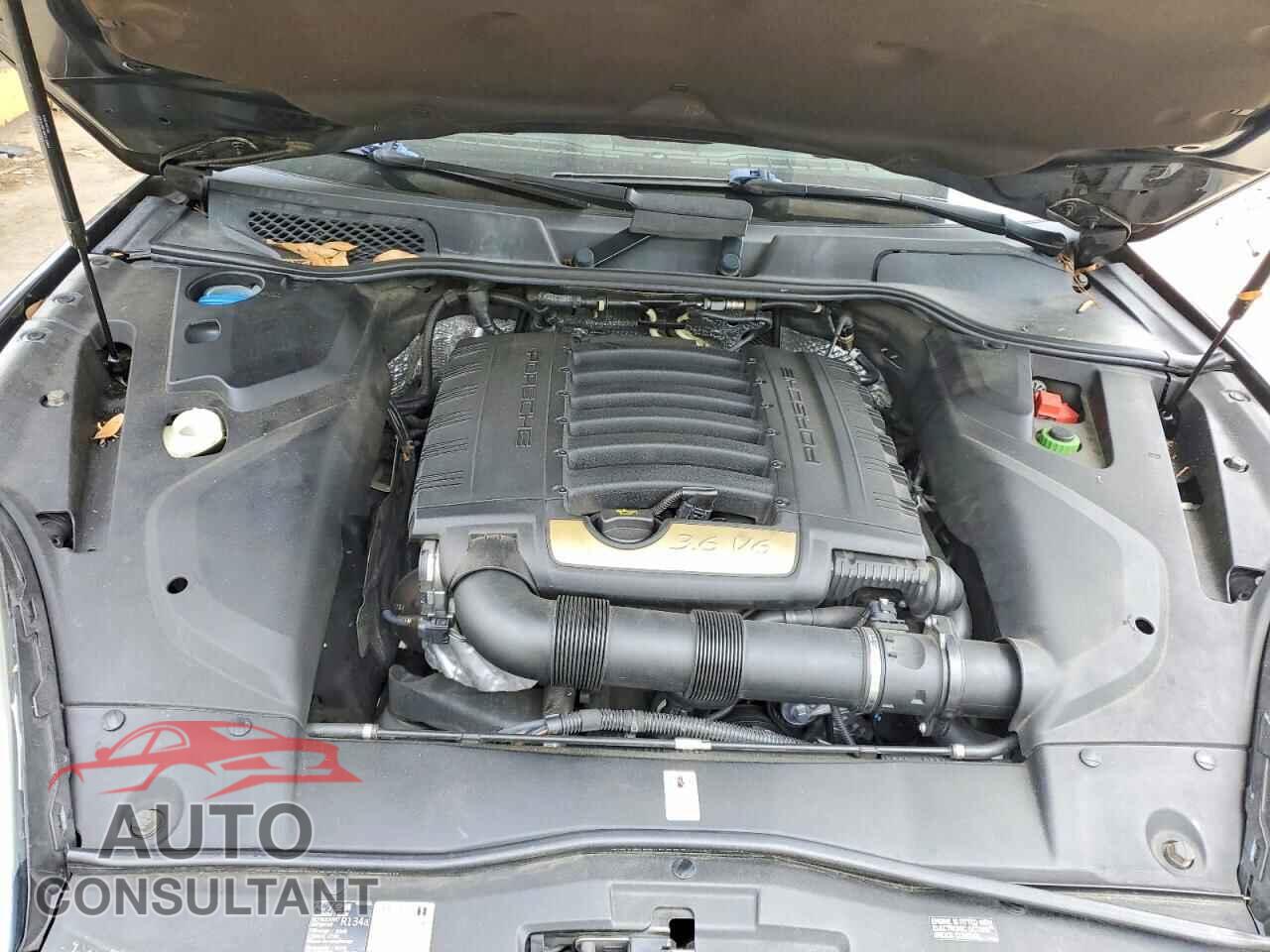 PORSCHE CAYENNE 2016 - WP1AA2A26GKA09778