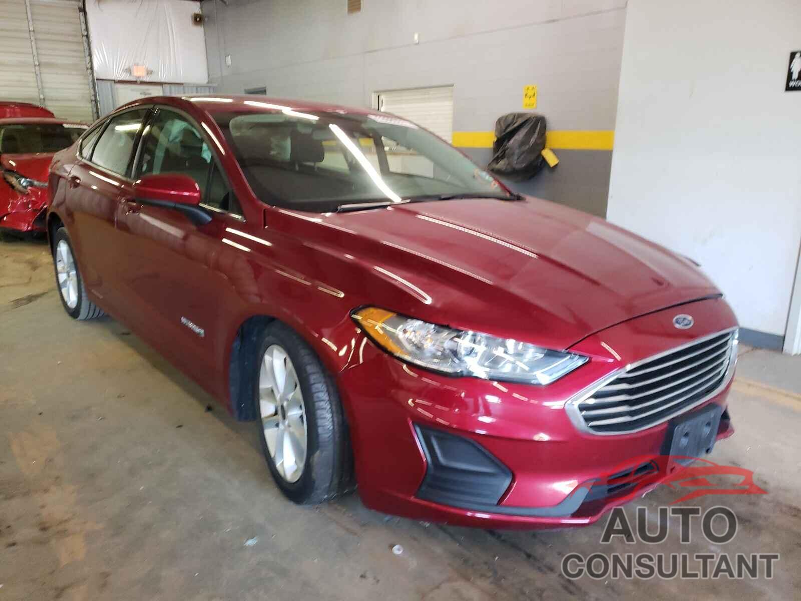 FORD FUSION 2019 - 3FA6P0LU0KR257639