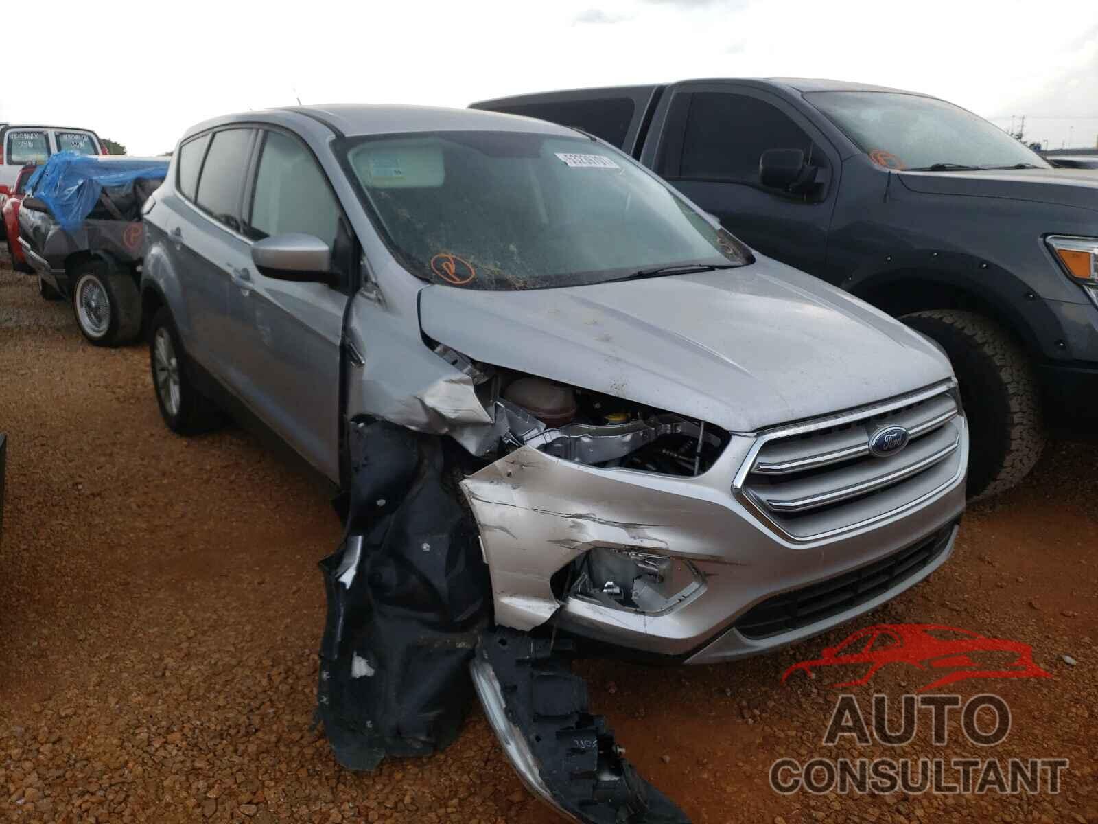 FORD ESCAPE 2017 - 1FMCU0GD9HUC71861