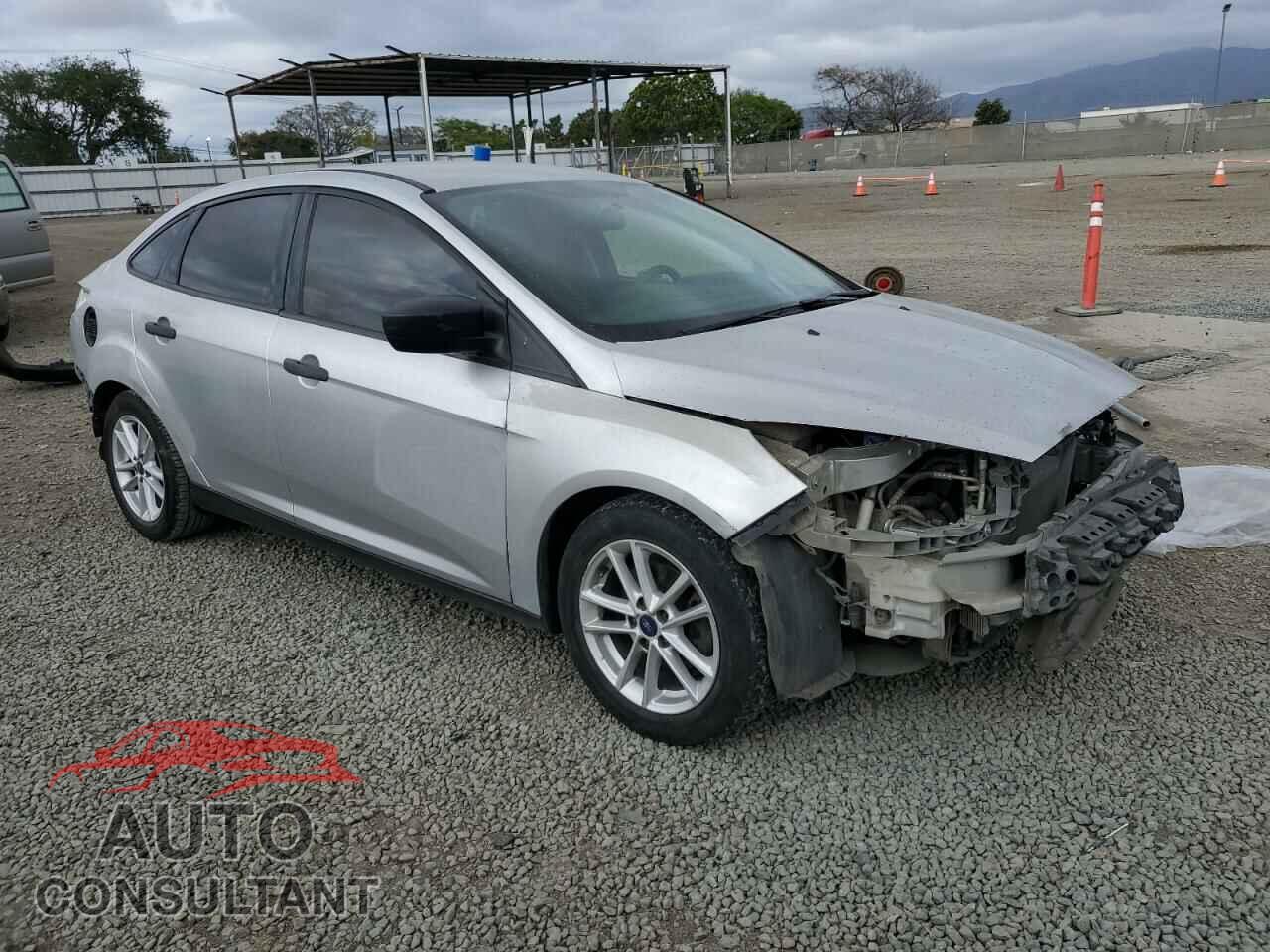 FORD FOCUS 2018 - 1FADP3E21JL270630