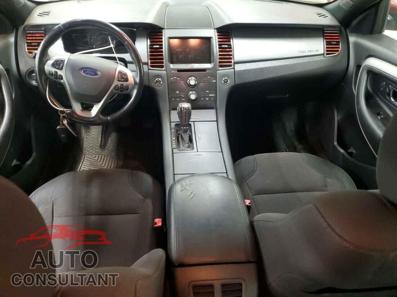 FORD TAURUS 2015 - 1FAHP2E88FG163056