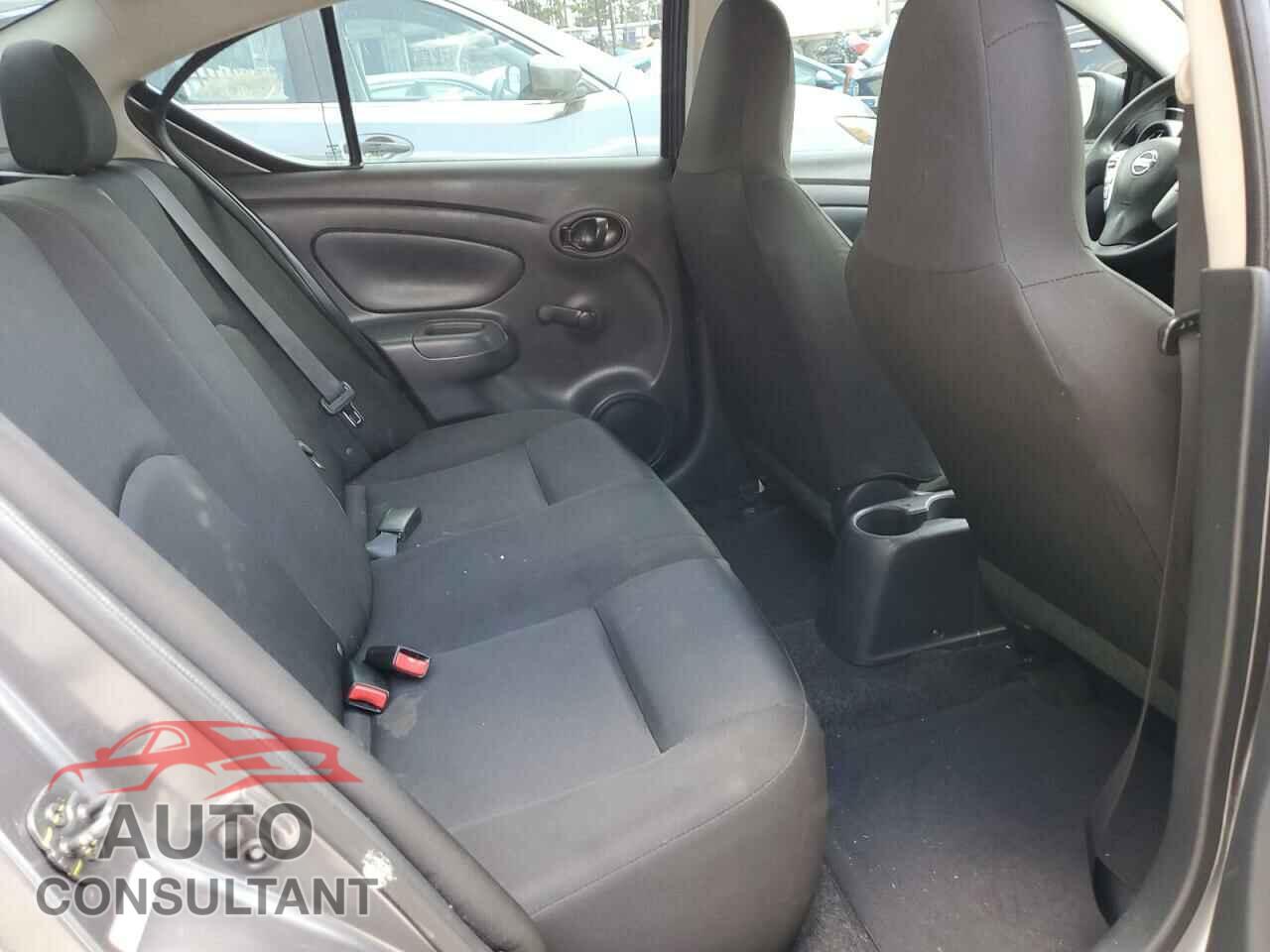 NISSAN VERSA 2017 - 3N1CN7AP3HL809948