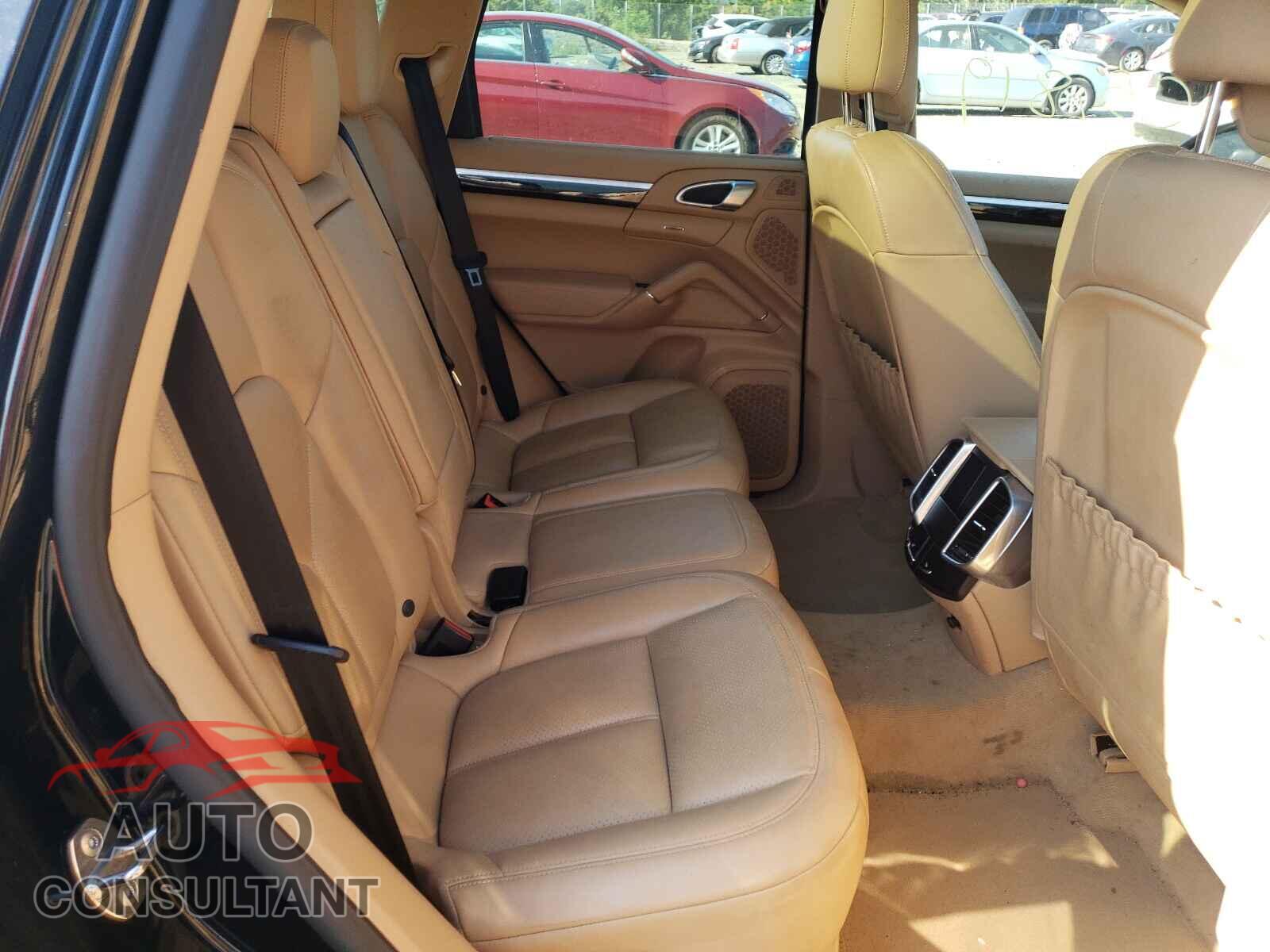 PORSCHE CAYENNE 2016 - WP1AE2A25GLA64401