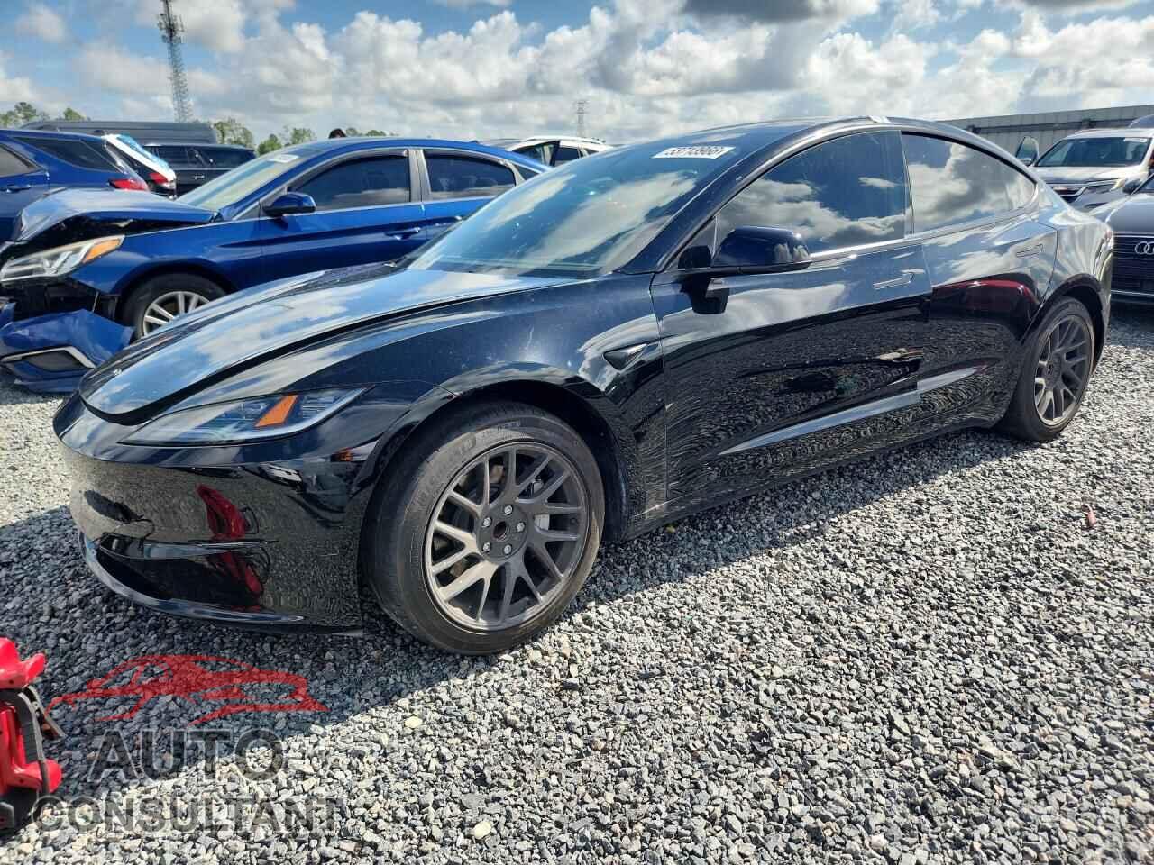 TESLA MODEL 3 2024 - 5YJ3E1EA7RF833234