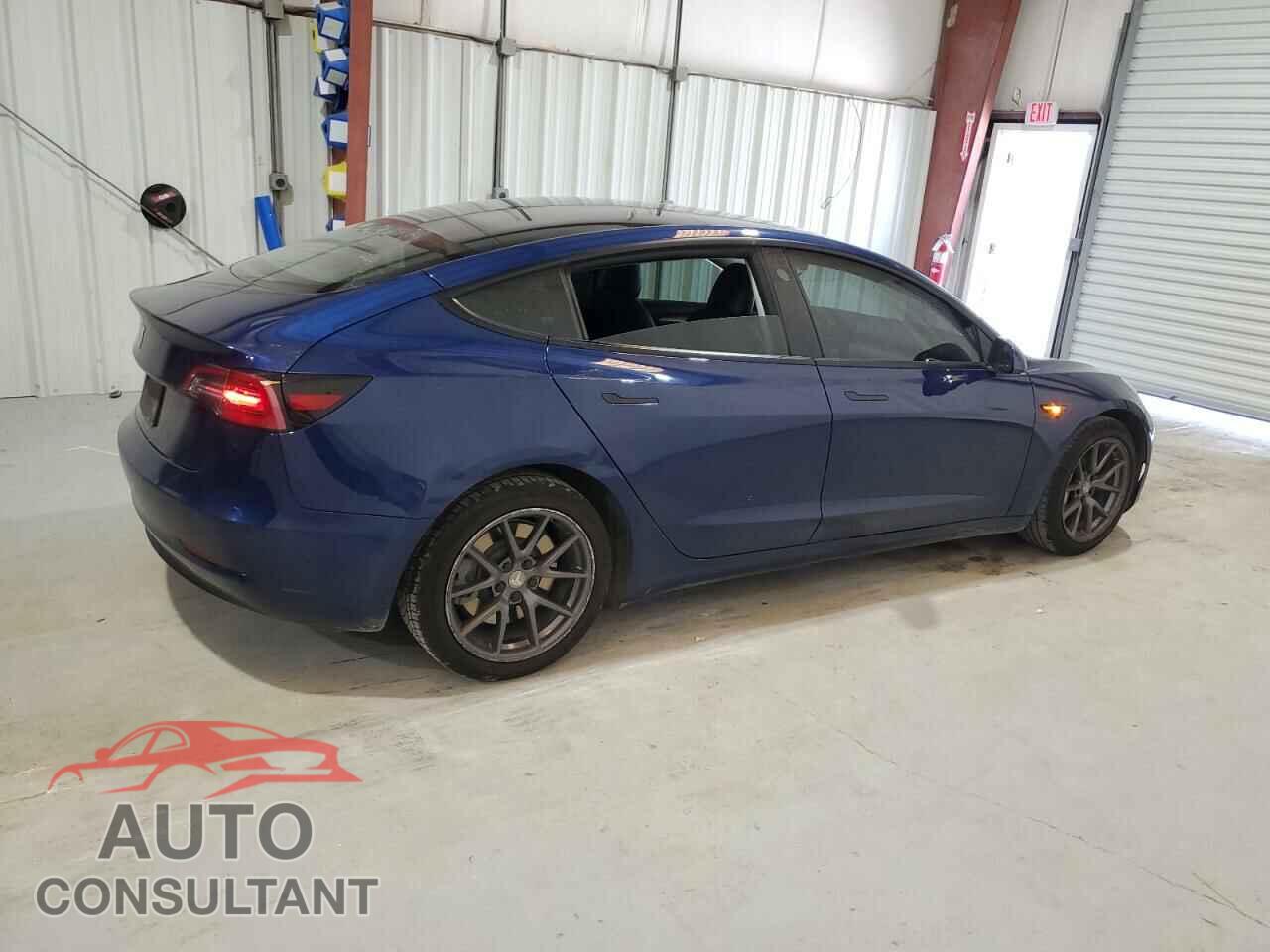 TESLA MODEL 3 2022 - 5YJ3E1EA7NF189955