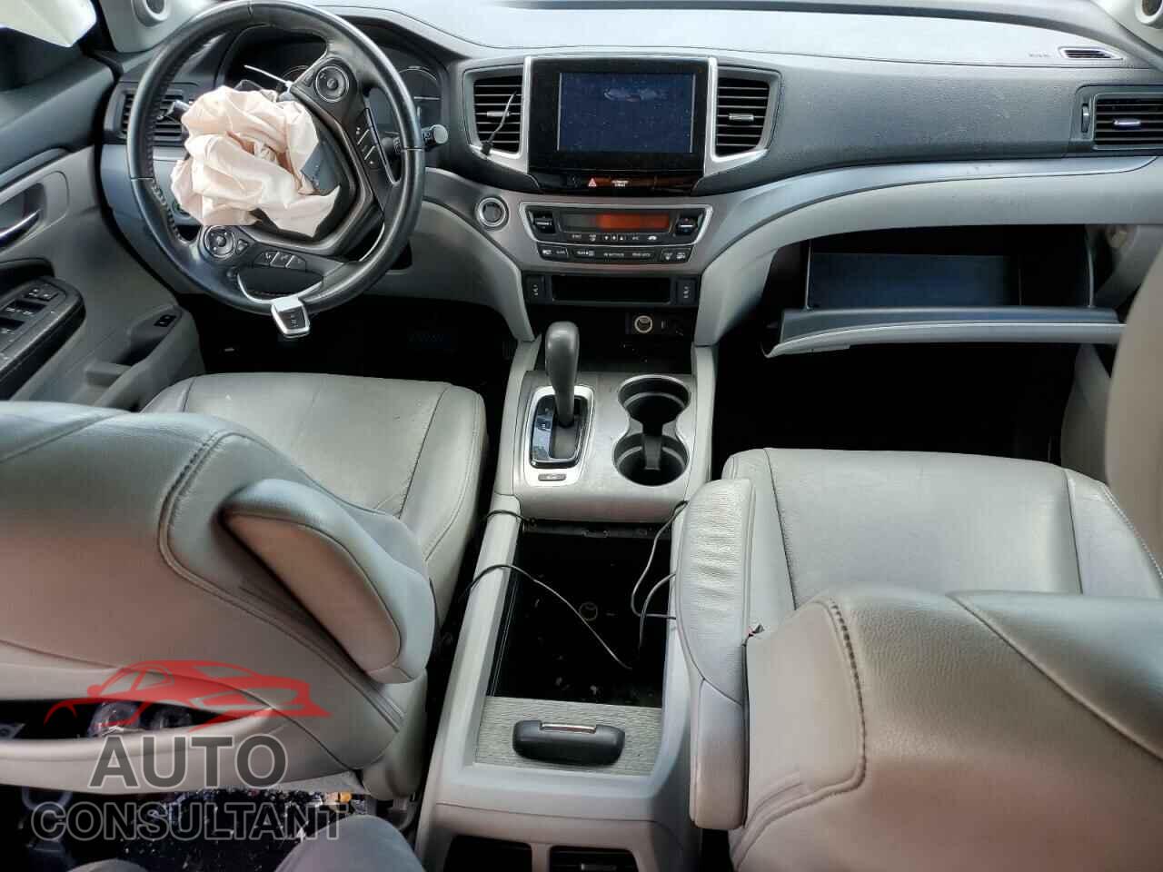 HONDA PILOT 2016 - 5FNYF6H50GB012553