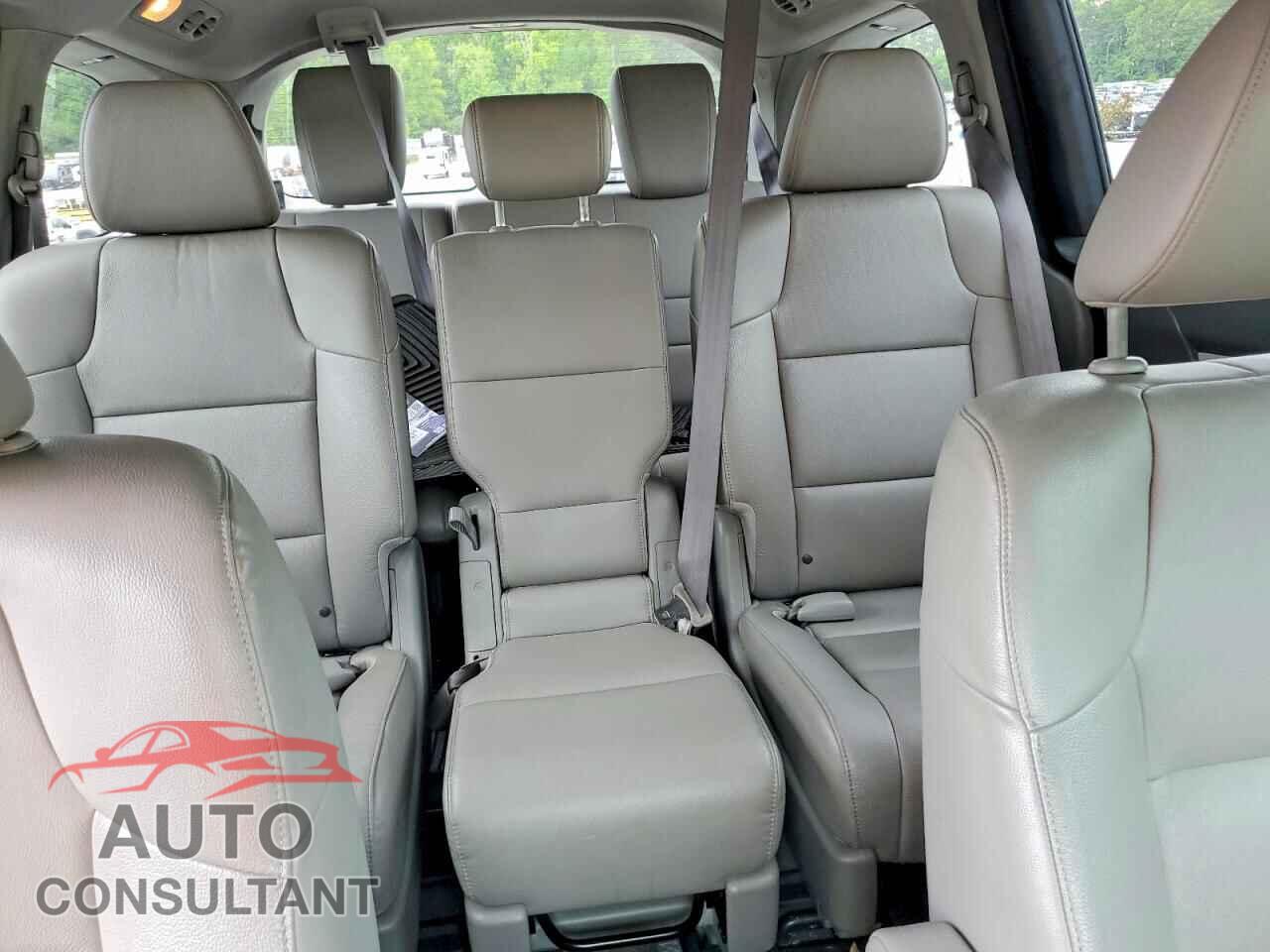 HONDA ODYSSEY 2017 - 5FNRL5H62HB018419