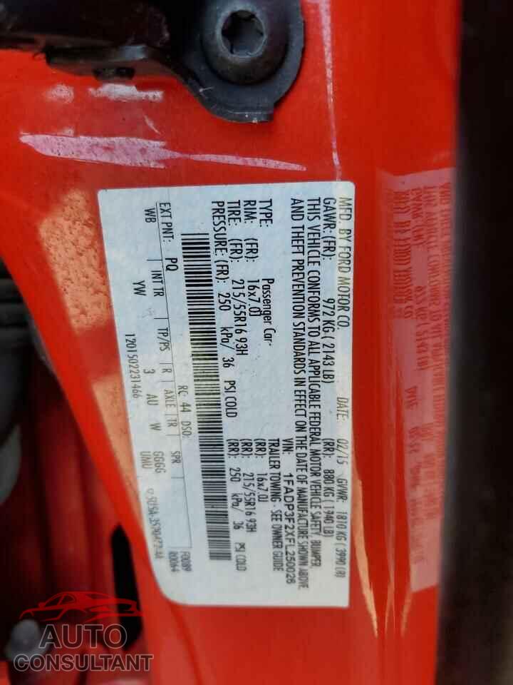 FORD FOCUS 2015 - 1FADP3F2XFL250026