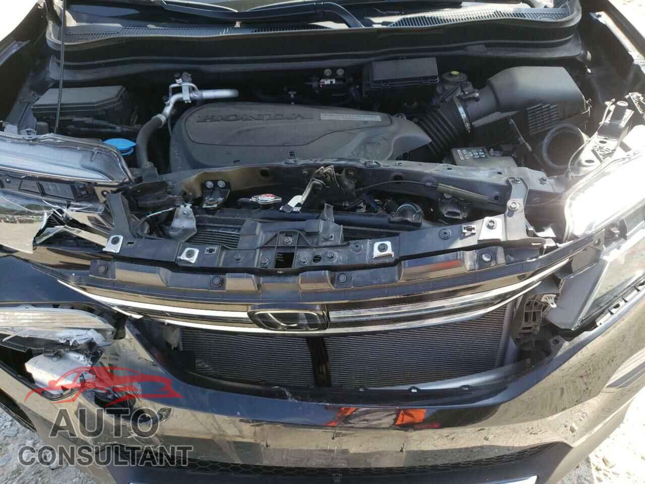 HONDA PILOT 2017 - 5FNYF6H08HB093839