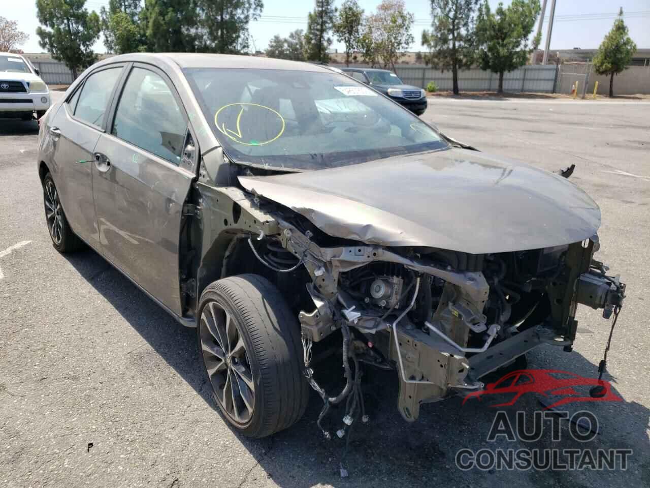 TOYOTA COROLLA 2018 - 5YFBURHE0JP766206