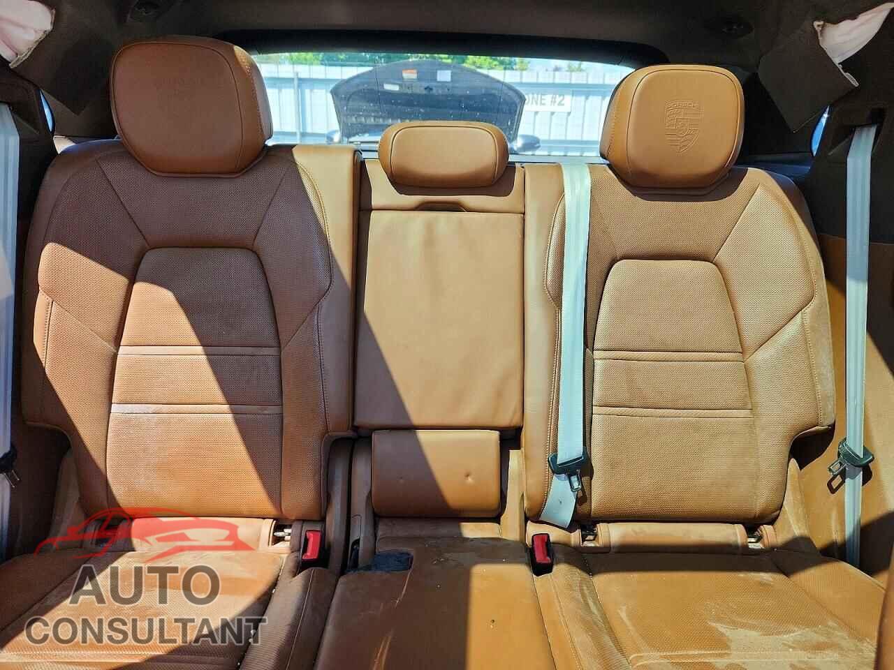 PORSCHE CAYENNE 2023 - WP1AA2AY6PDA00121