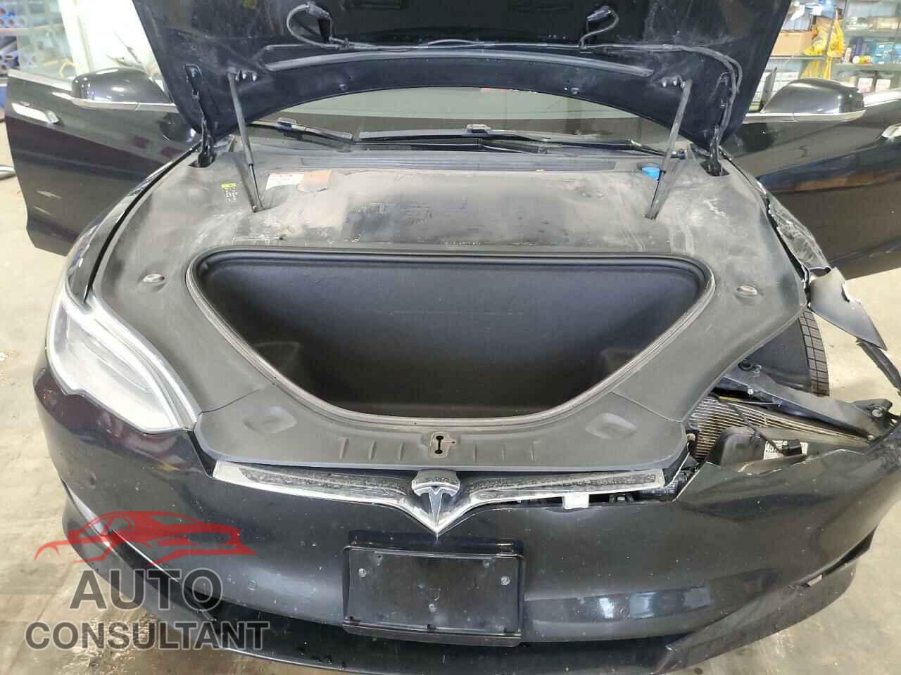 TESLA MODEL S 2017 - 5YJSA1E2XHF229871