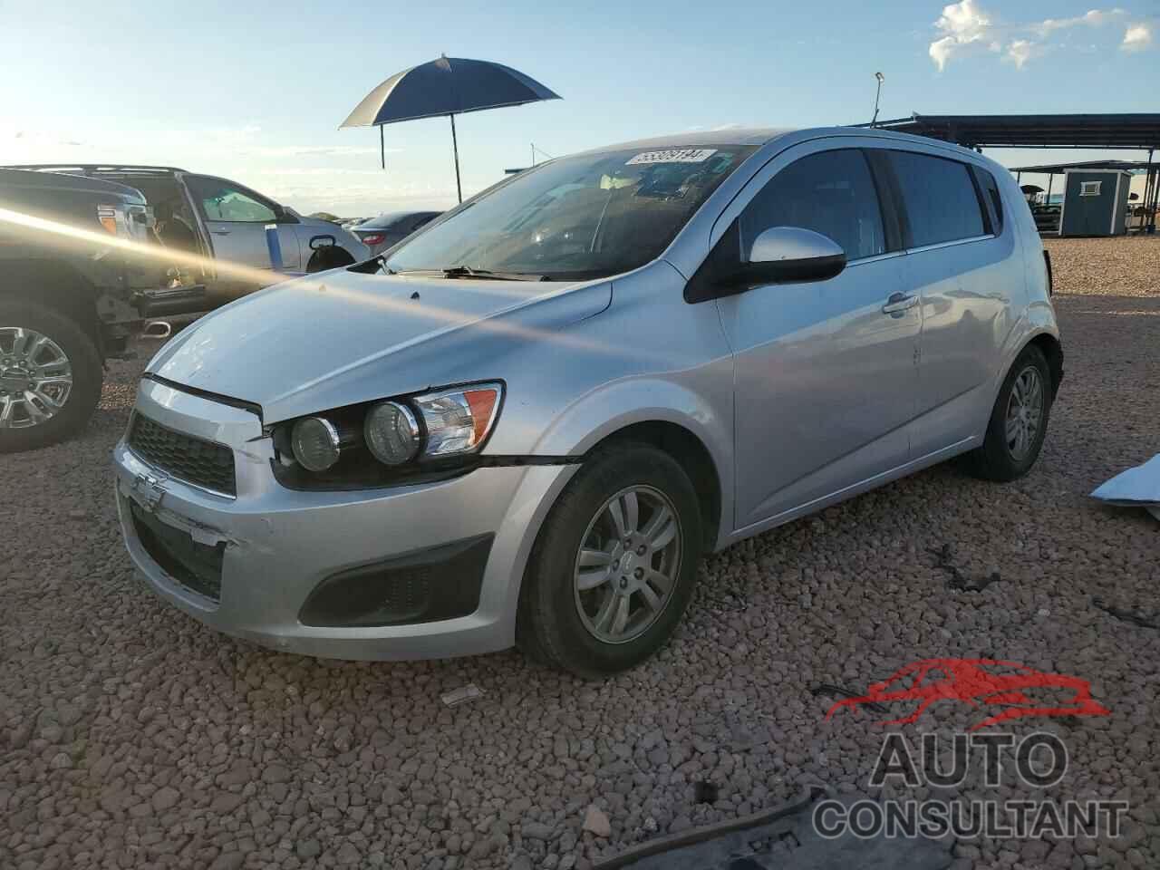 CHEVROLET SONIC 2016 - 1G1JC6SB5G4145561