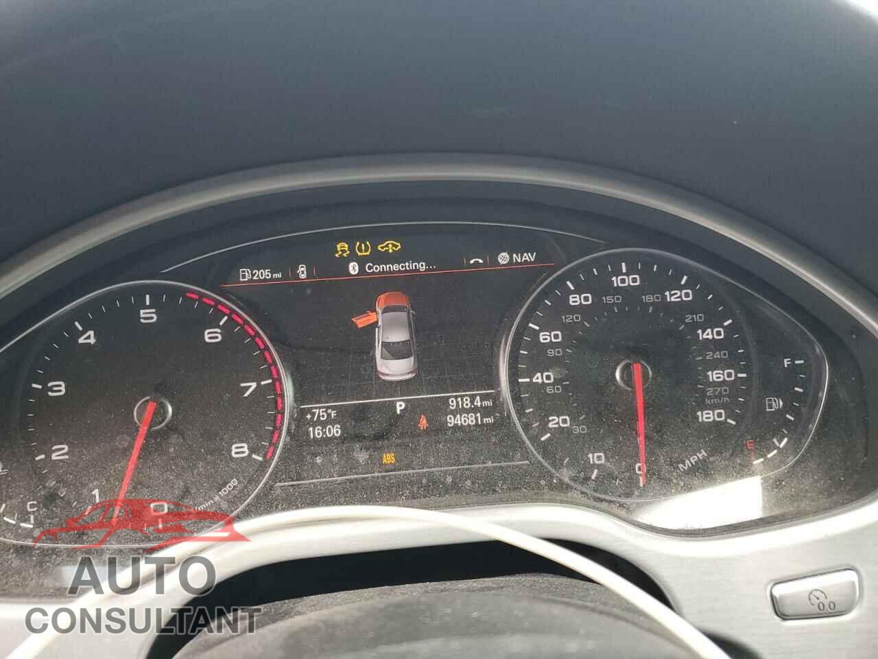 AUDI A8 2014 - WAUR2AFDXEN011628