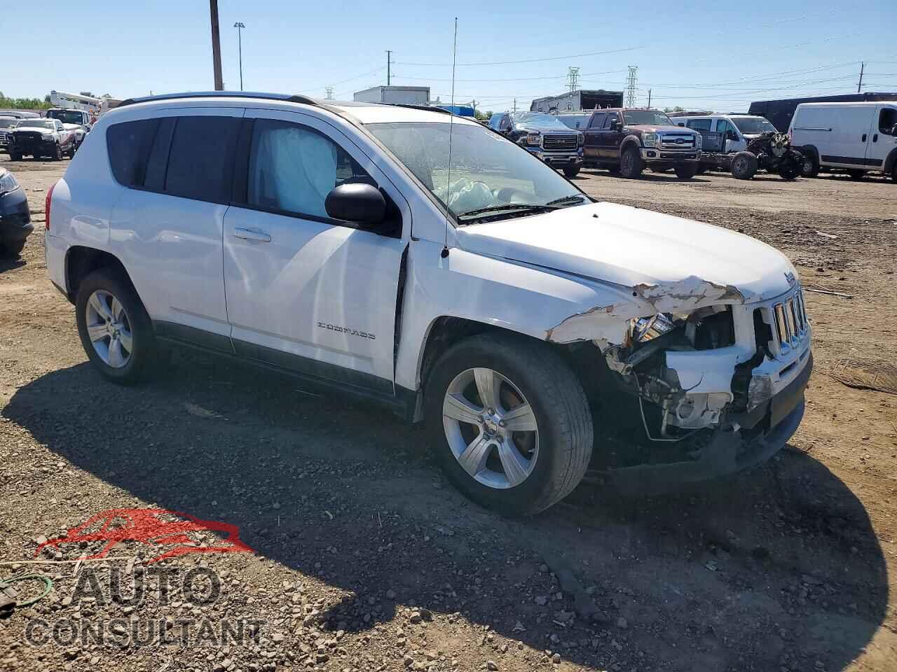 JEEP COMPASS 2011 - 1J4NF1FB5BD135970