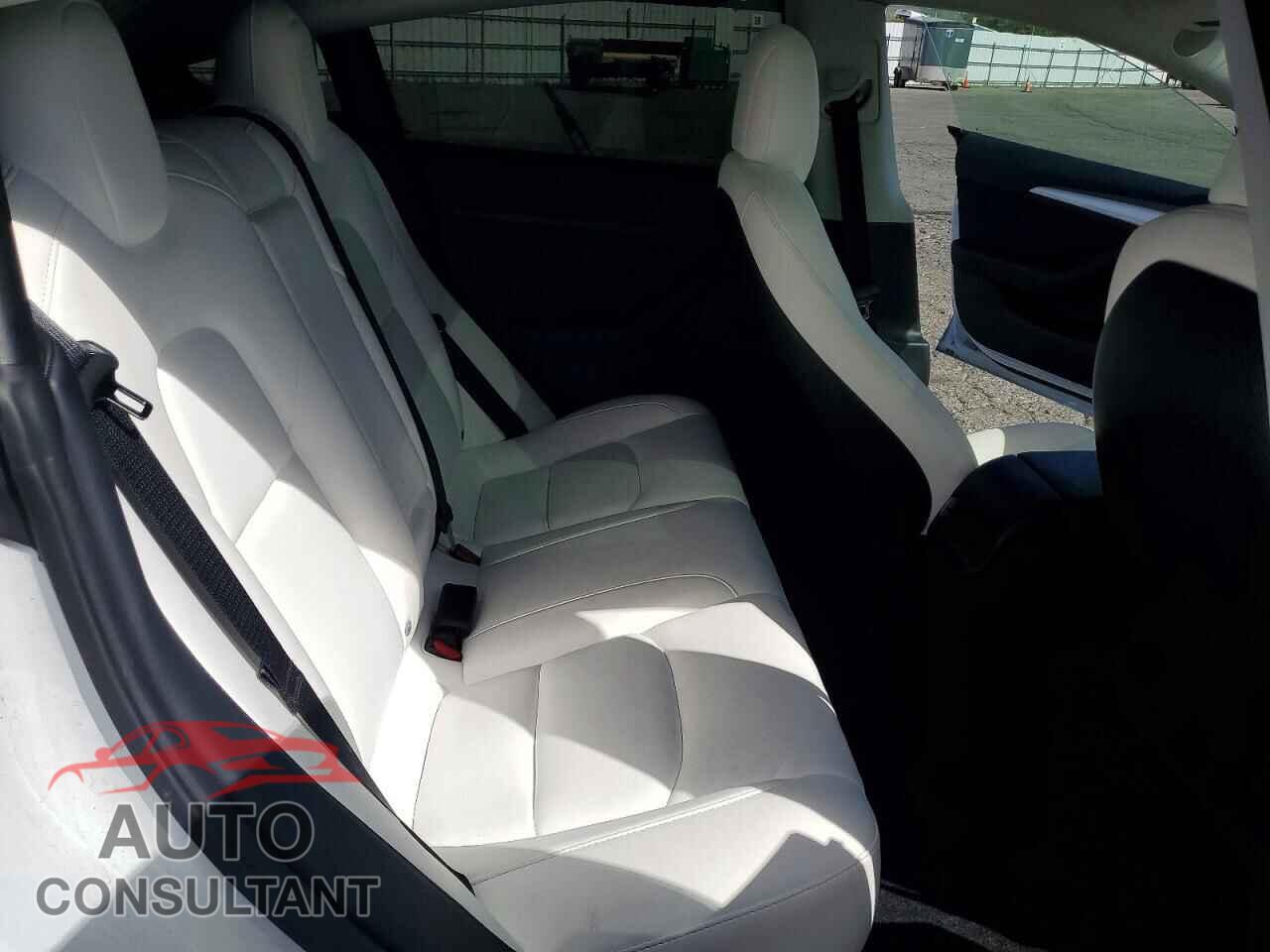TESLA MODEL 3 2022 - 5YJ3E1EBXNF316738