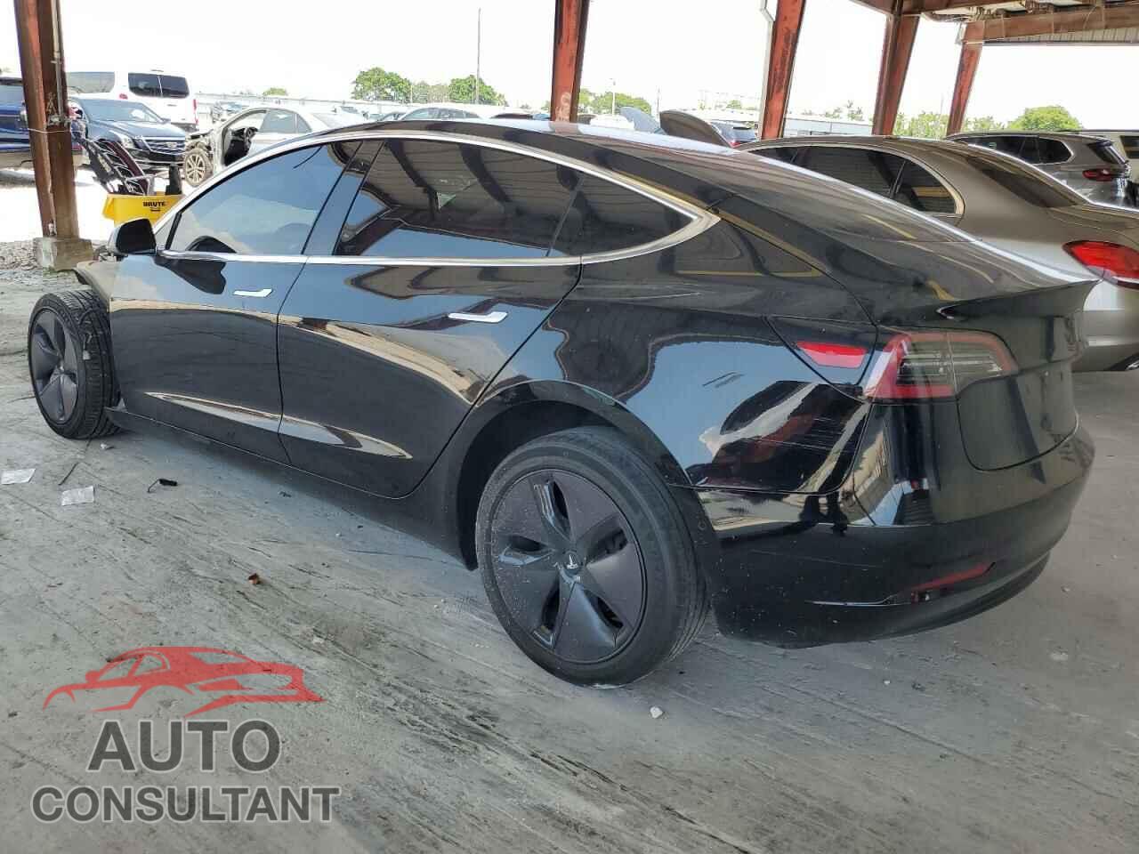 TESLA MODEL 3 2018 - 5YJ3E1EA8JF012552