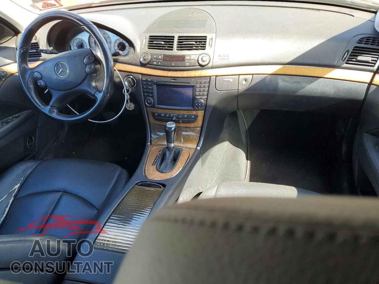 MERCEDES-BENZ E-CLASS 2009 - WDBUF87XX9B402125