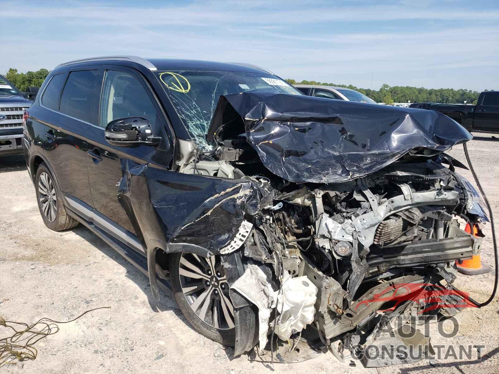 MITSUBISHI OUTLANDER 2019 - JA4AD3A35KZ026993