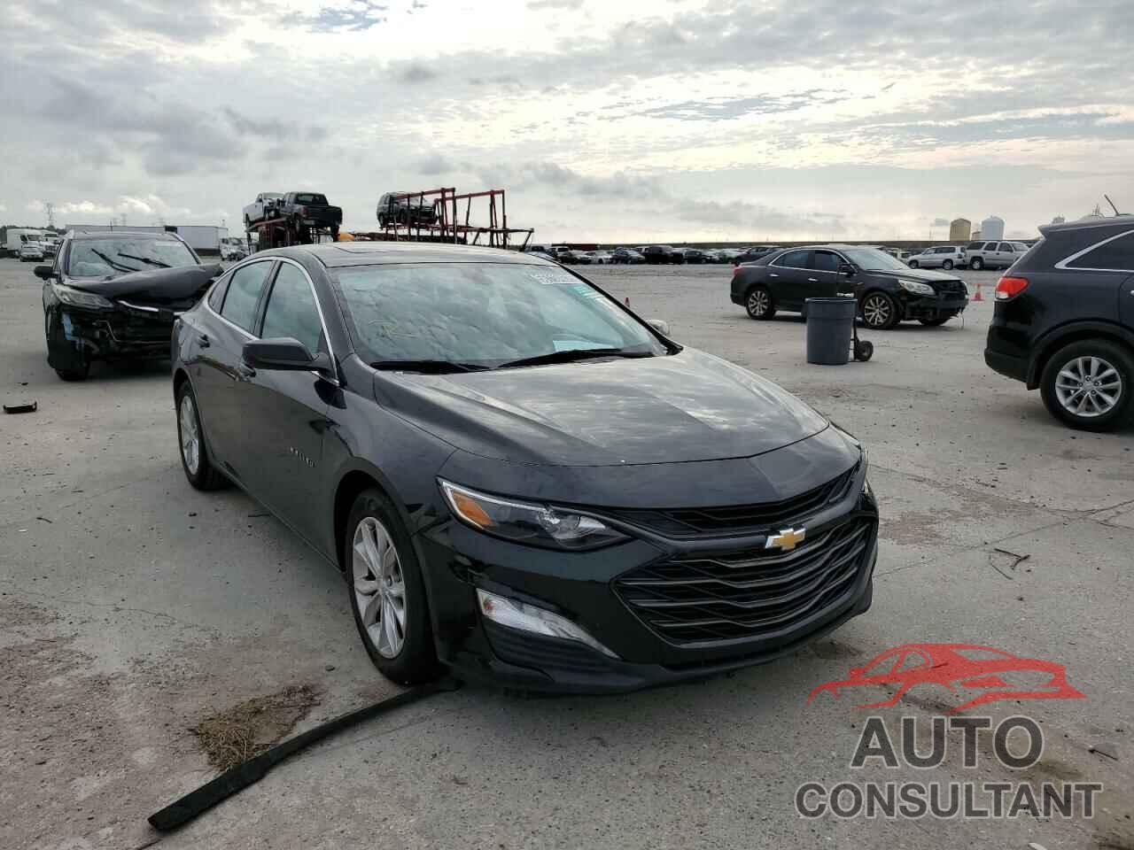 CHEVROLET MALIBU 2021 - 1G1ZD5ST4MF011367
