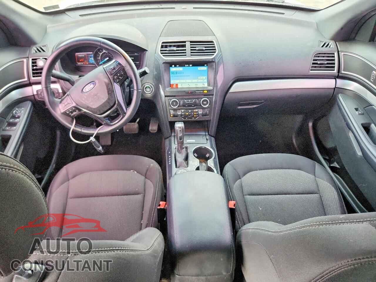 FORD EXPLORER 2017 - 1FM5K8D82HGE20095