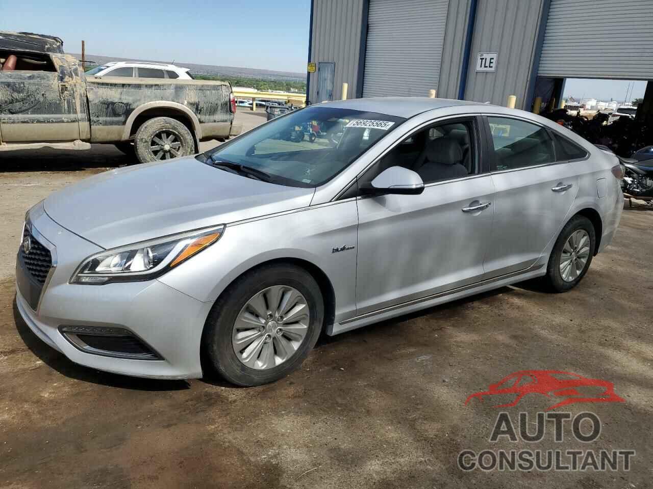 HYUNDAI SONATA 2016 - KMHE24L16GA028008