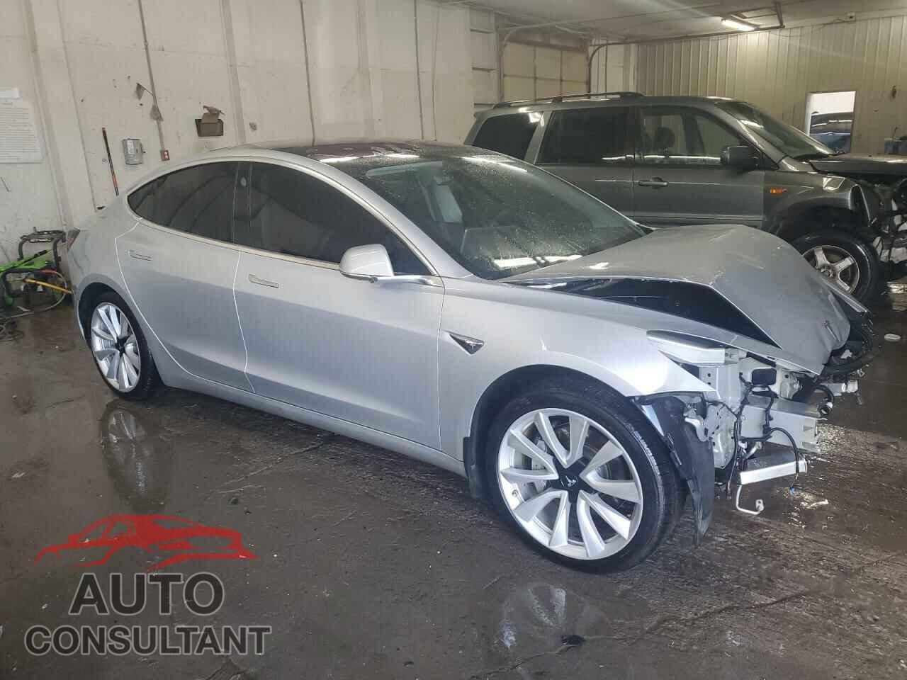 TESLA MODEL 3 2018 - 5YJ3E1EA5JF035724