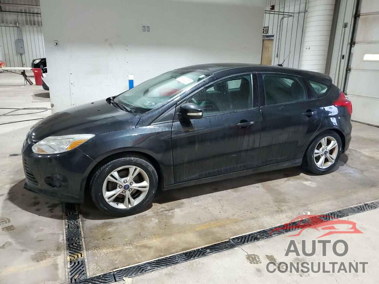FORD FOCUS 2014 - 1FADP3K24EL172427