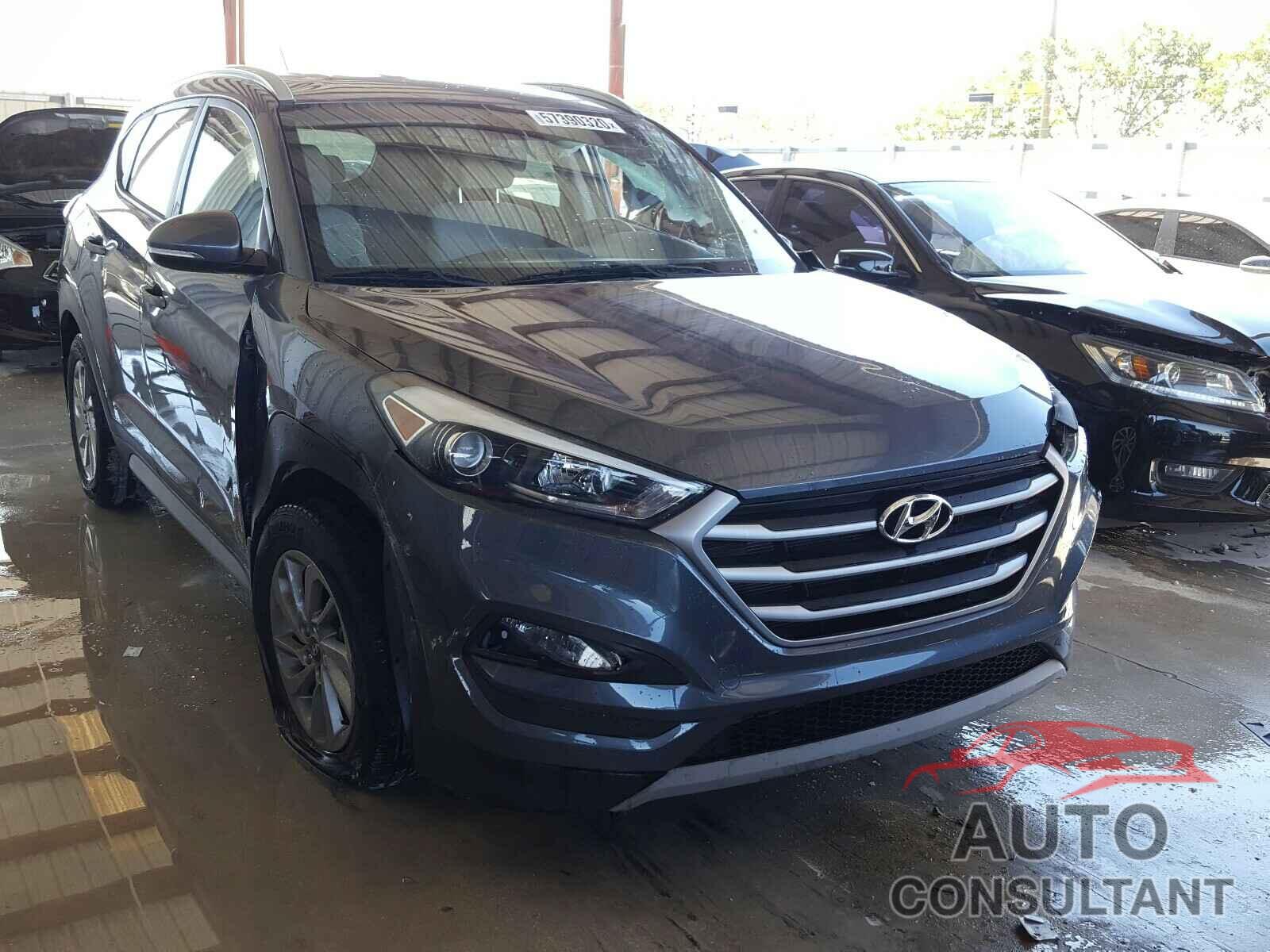 HYUNDAI TUCSON 2017 - KM8J33A22HU372596