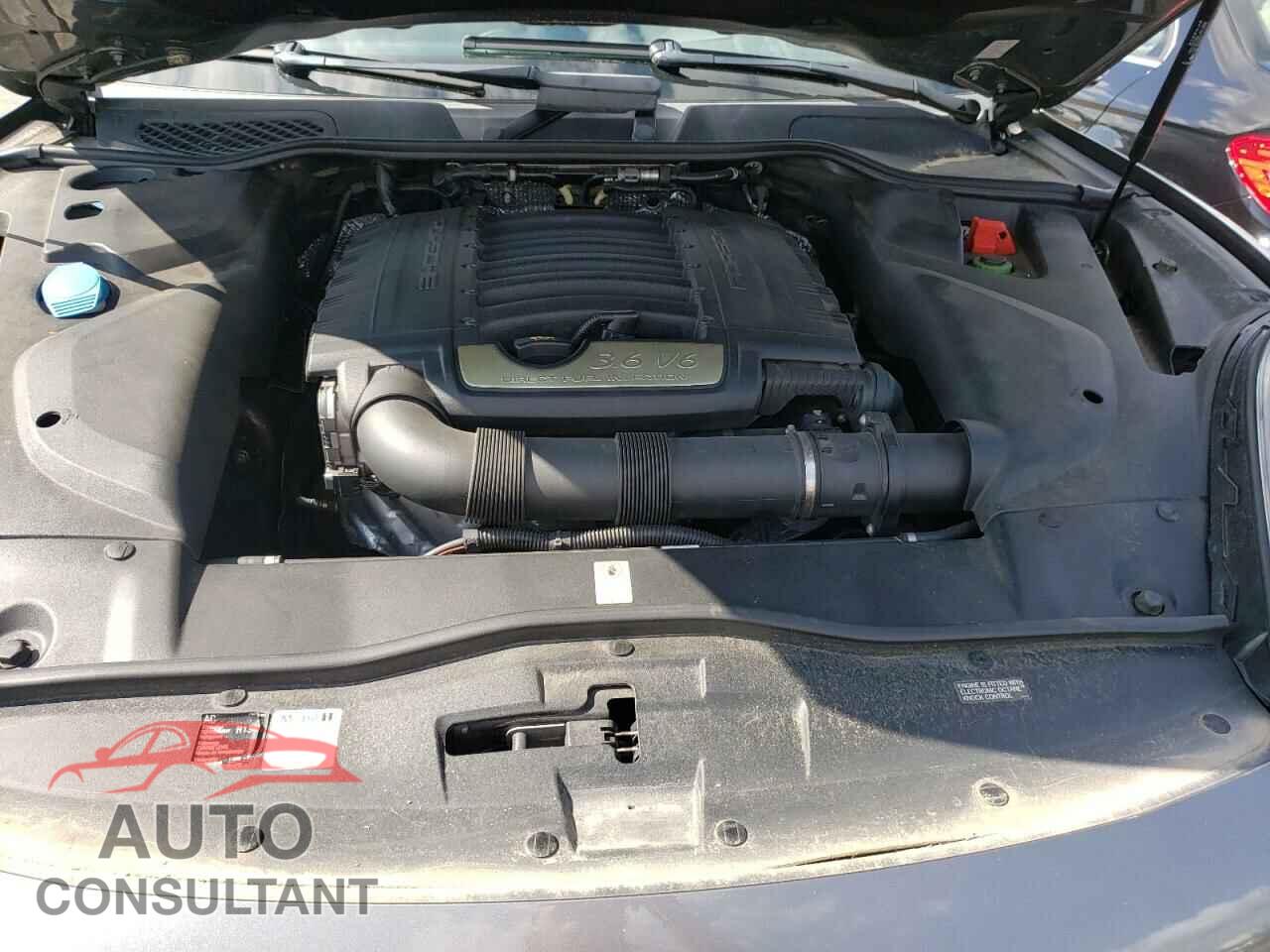 PORSCHE CAYENNE 2016 - WP1AA2A23GLA00479